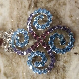 Beautiful Crystal necklace/earring set